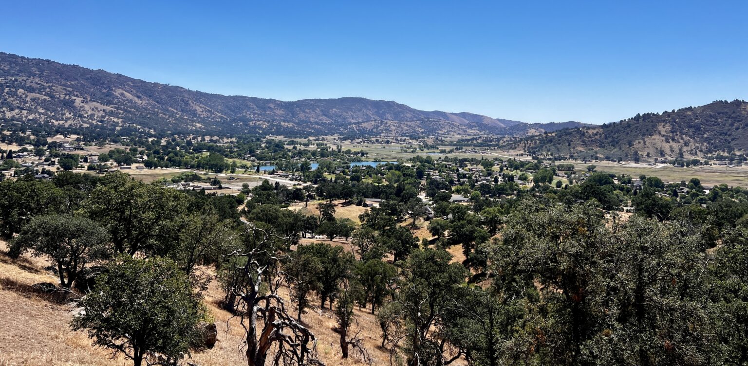 View over Bear Valley Springs, its lakes, and the Tehachapi Mountains