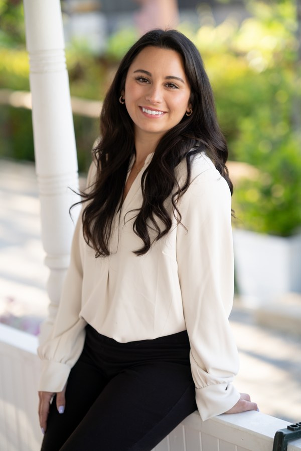 Lacey Rossi, agent at Country Real Estate
