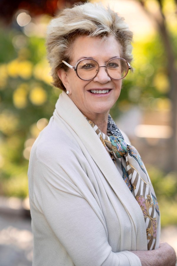 Terri Juergens, agent at Country Real Estate